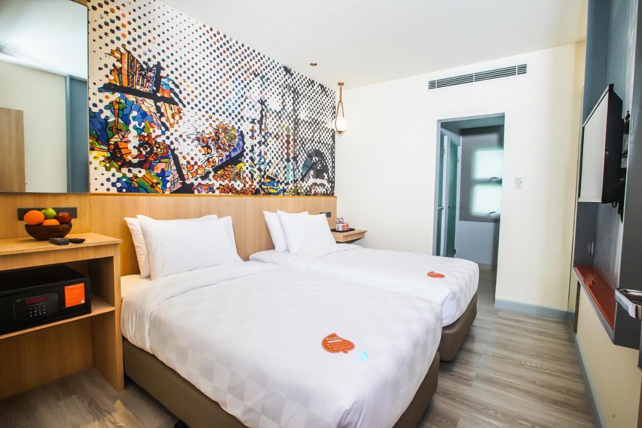 Go Hotels Plus Naga Exterior foto